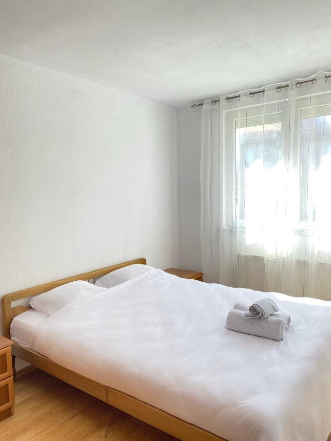 Zogu Apartments - City Center Prisztina Zewnętrze zdjęcie