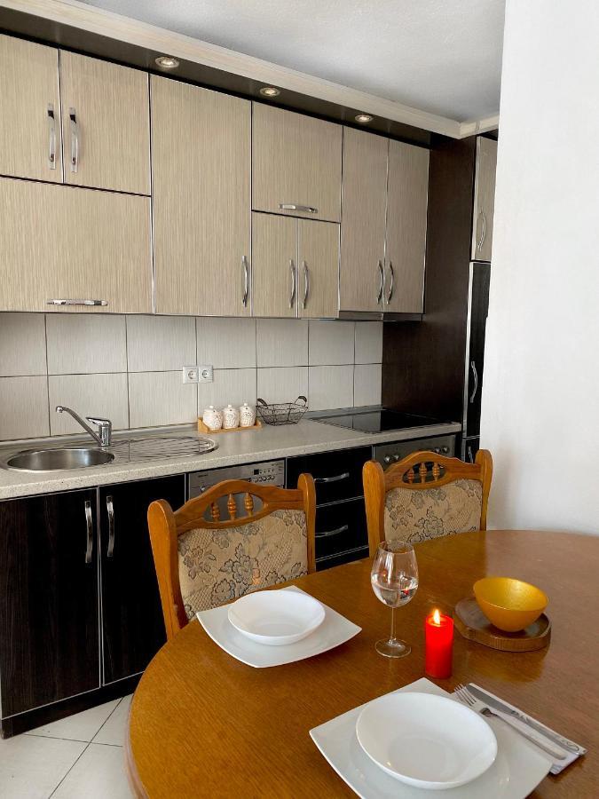 Zogu Apartments - City Center Prisztina Zewnętrze zdjęcie